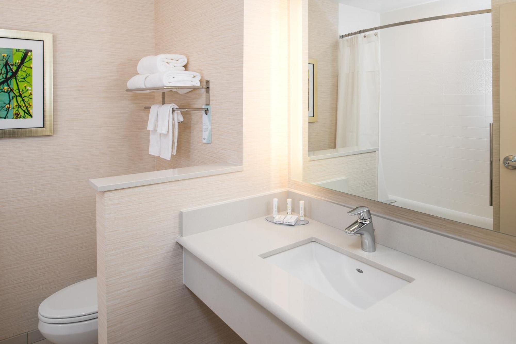 Fairfield Inn & Suites By Marriott Akron Stow Buitenkant foto