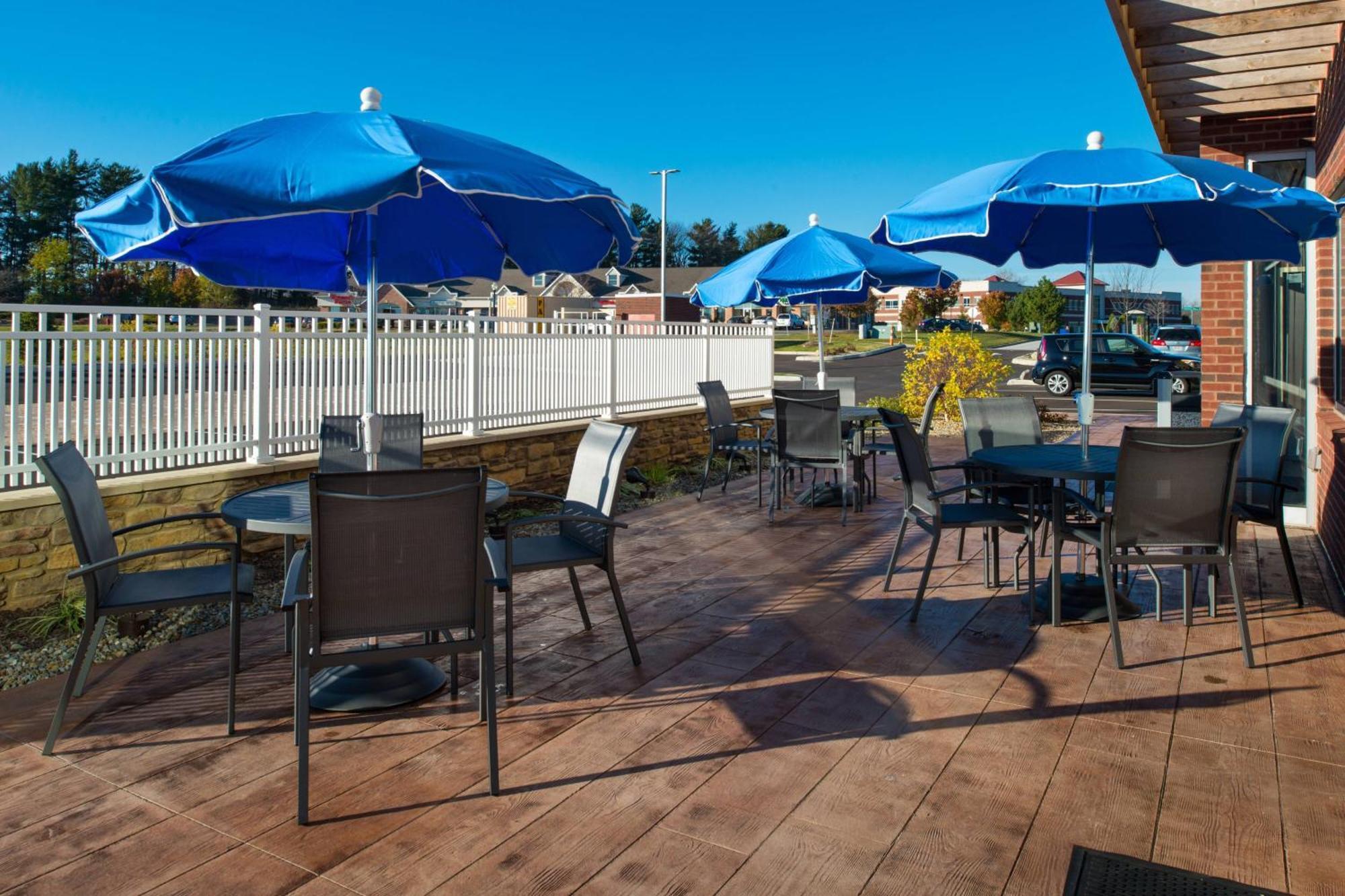 Fairfield Inn & Suites By Marriott Akron Stow Buitenkant foto